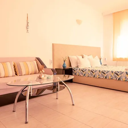 Family Perla アパートホテル 2*