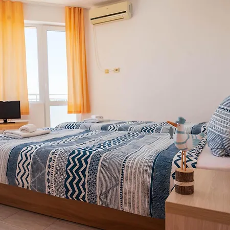 Family Perla 2* غولدن ساندز