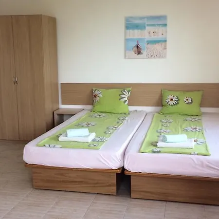 Family Perla 2* ゴールデンサンド